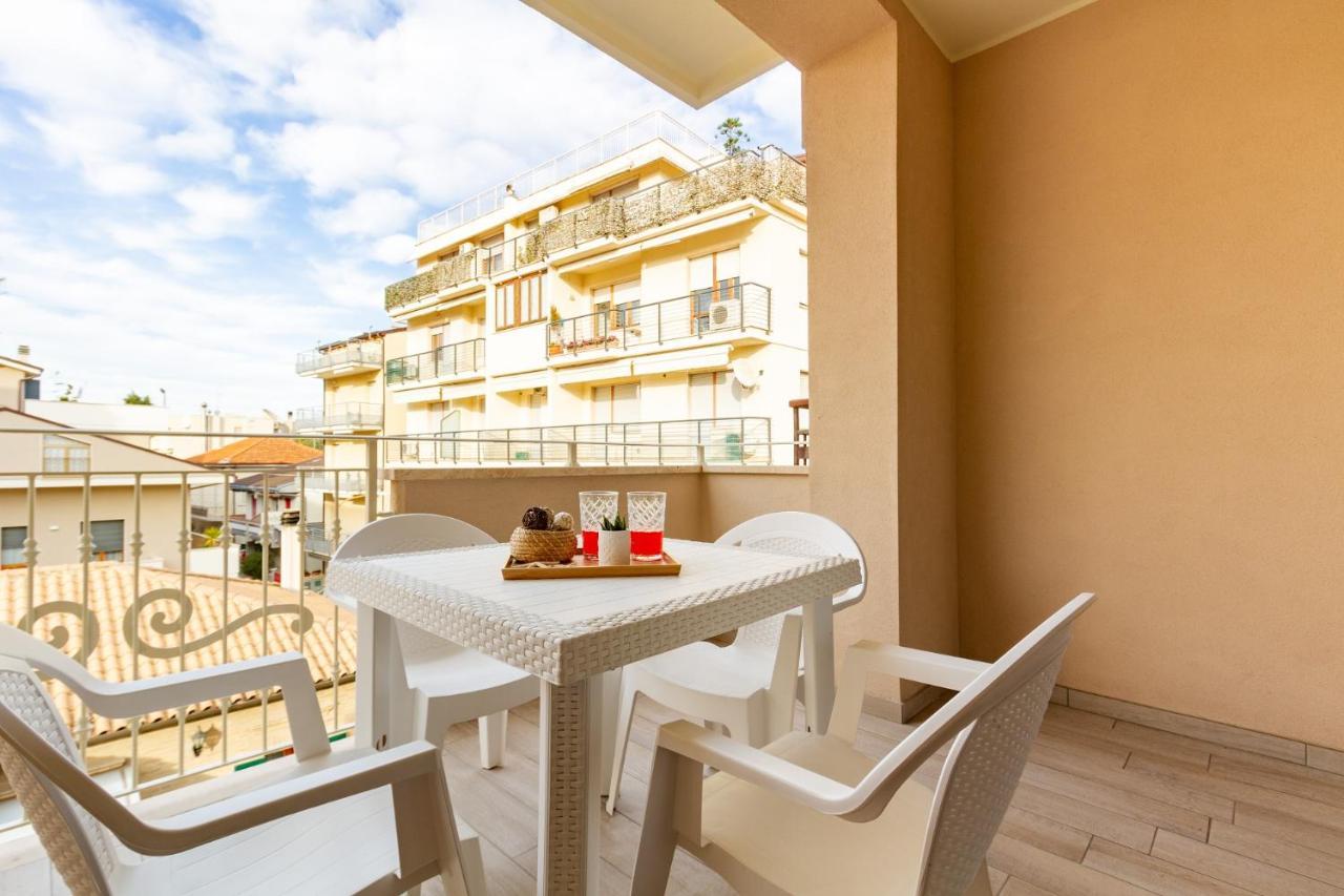 Giada 2P - Palazzina Laura Myho Casa Apartment Tortoreto ภายนอก รูปภาพ